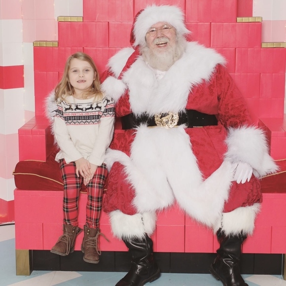 Meet your Posher, Adaraa - Picture 1 of 1